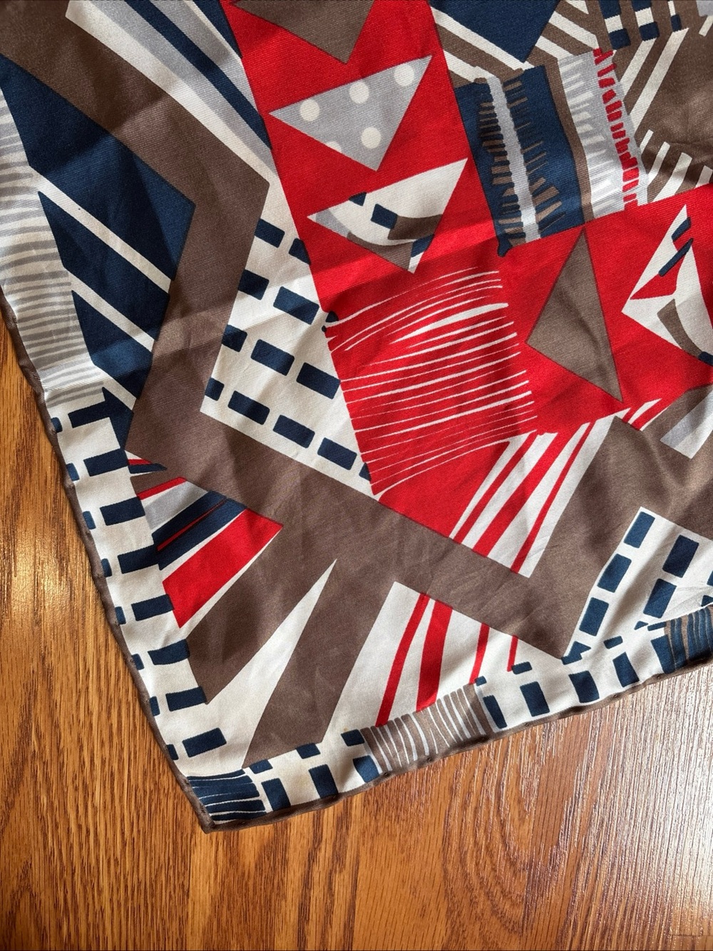 Richard Allen Over-sized Geometric Print Silk Blend Scarf Bold Neck Accessory - Picture 6 of 7